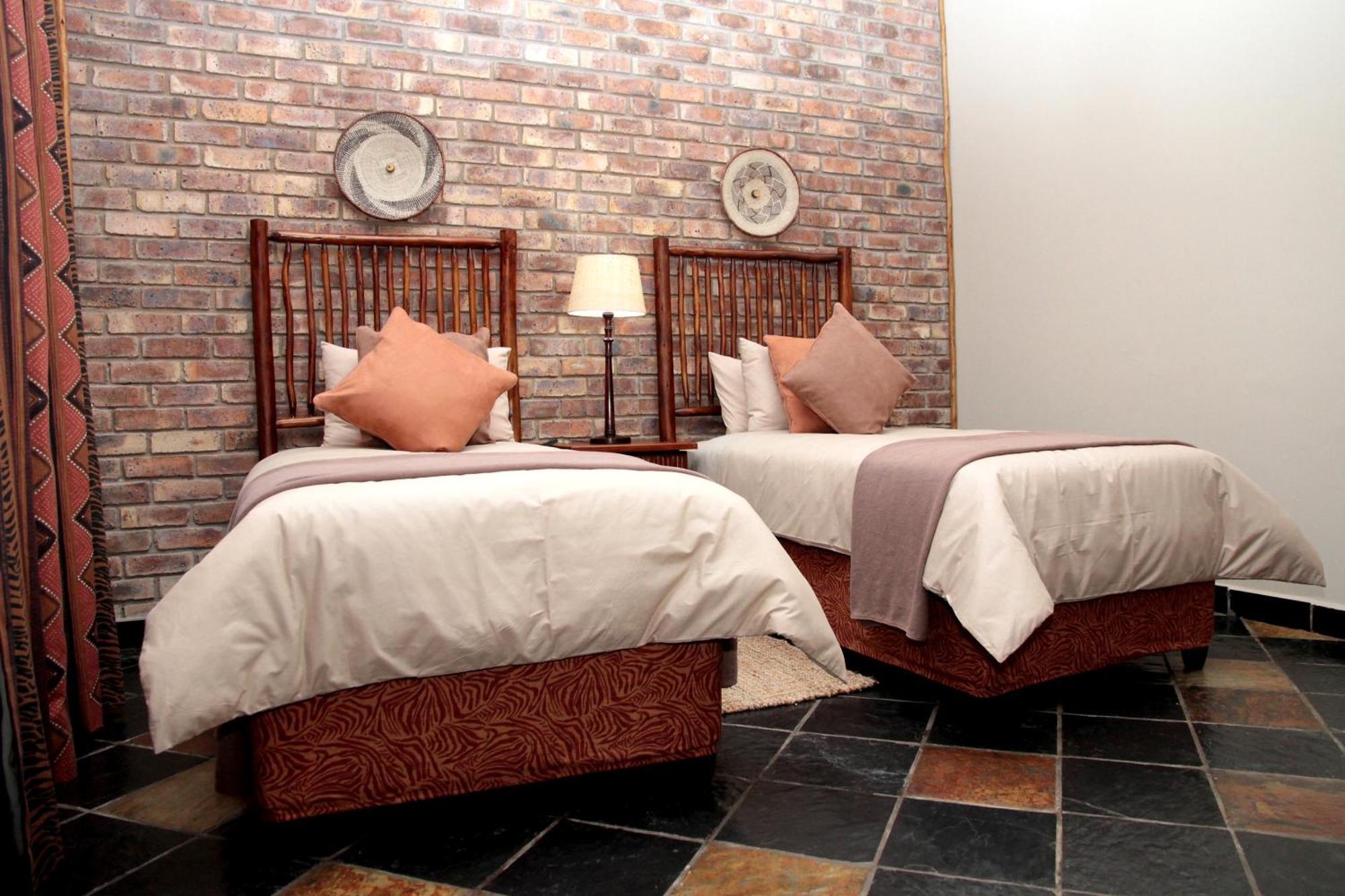 Sondela Nature Reserve & Spa Chalets Bela-Bela Extérieur photo